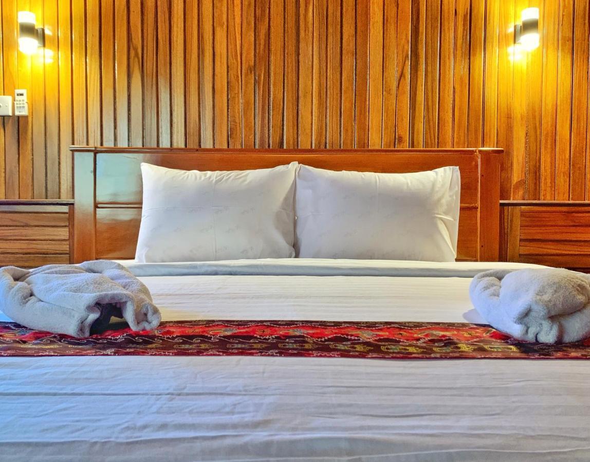 Coriana Dive Resort Waisai エクステリア 写真