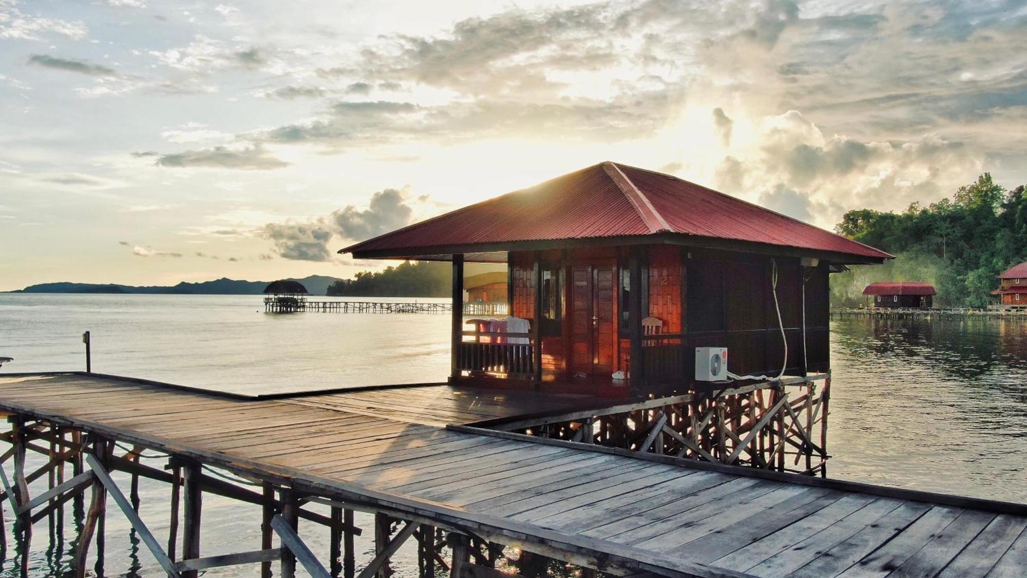 Coriana Dive Resort Waisai エクステリア 写真